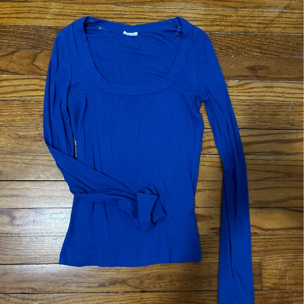 Blue cotton on top